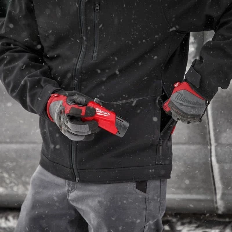 Veste & Blouson MILWAUKEE Blouson Chauffant 12V Solo M12 HJ BL5-0 / HJ GREY5-0 4 Veste & Blouson MILWAUKEE Blouson Chauffant 12V Solo M12 HJ BL5-0 / HJ GREY5-0 – Image 2