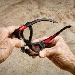 Protection Des Yeux MILWAUKEE Lunettes De Sécurité Haute Performance -Protection Habillement Soldes milwaukee lunettes de securite haute performance 4